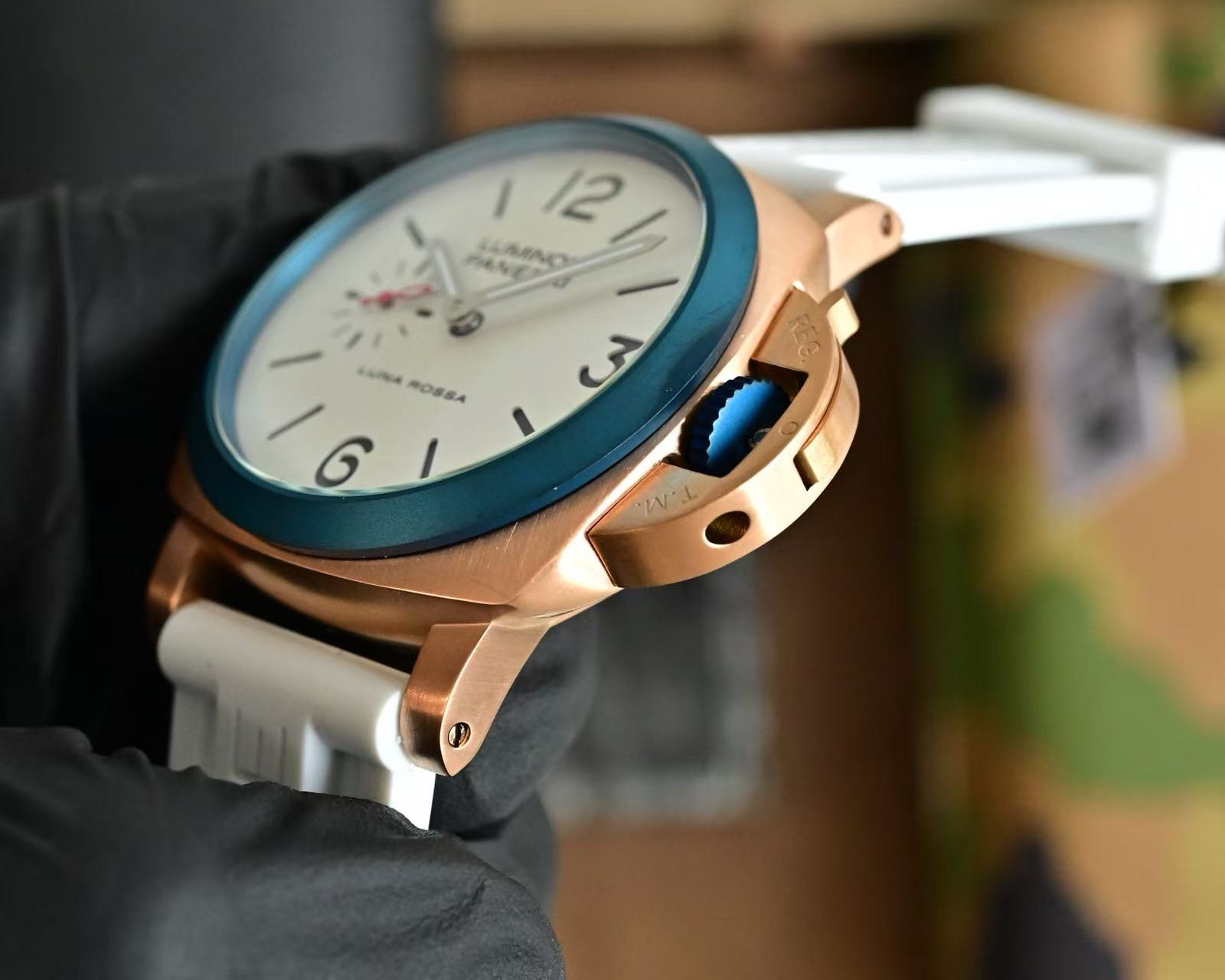 Panerai Luminor Luna Rossa - Image 4