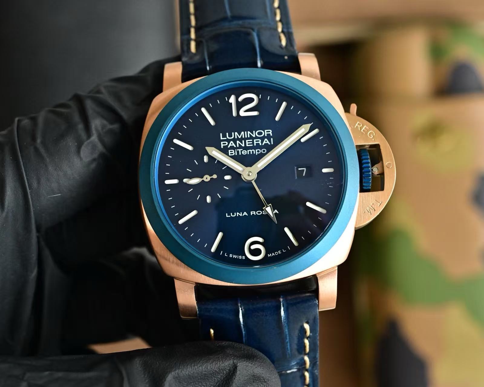 Panerai Luminor Quaranta Bitempo luna Rossa
