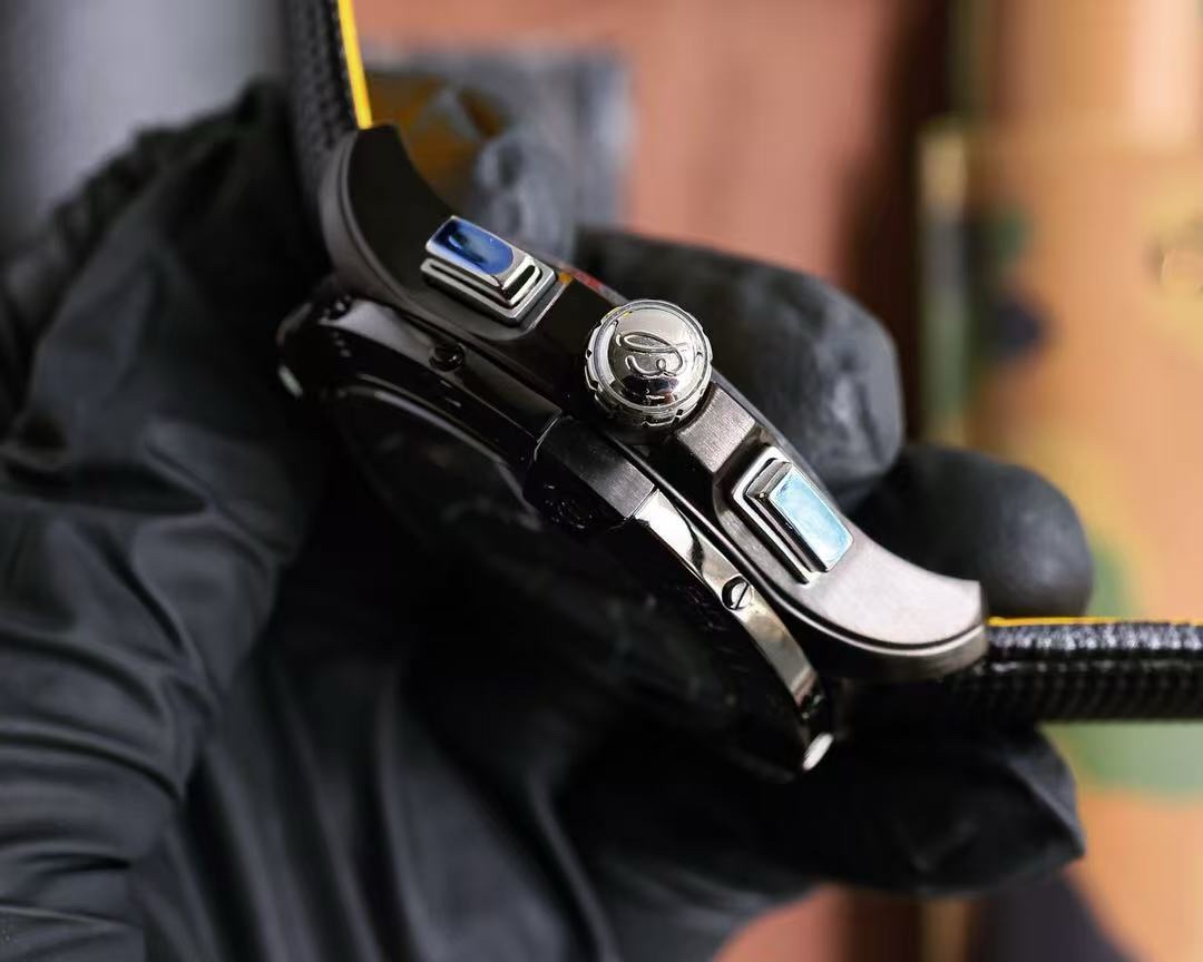 Breitling Avenger - Image 4
