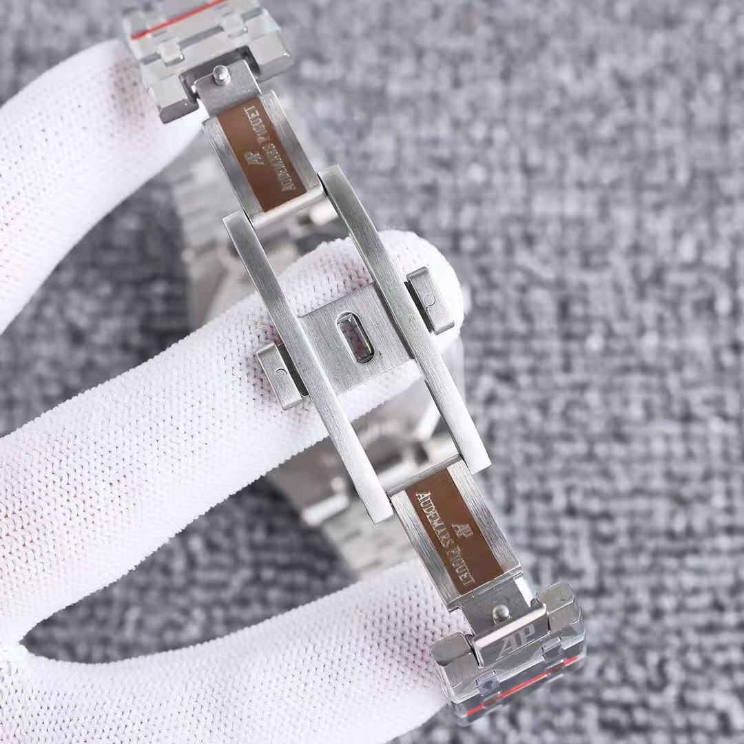 AP Royal Oak White Face- - Image 5