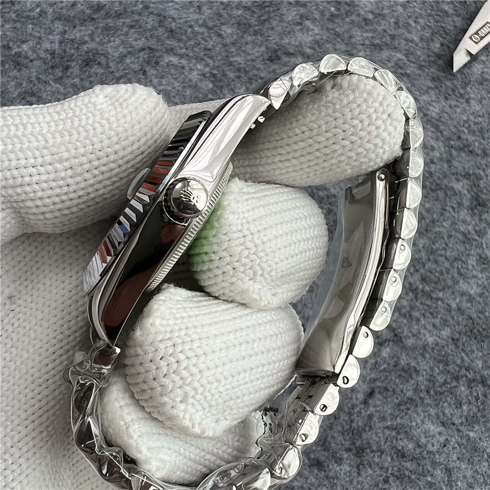Rolex Datejust Oyster Fluted Bezel - Image 3