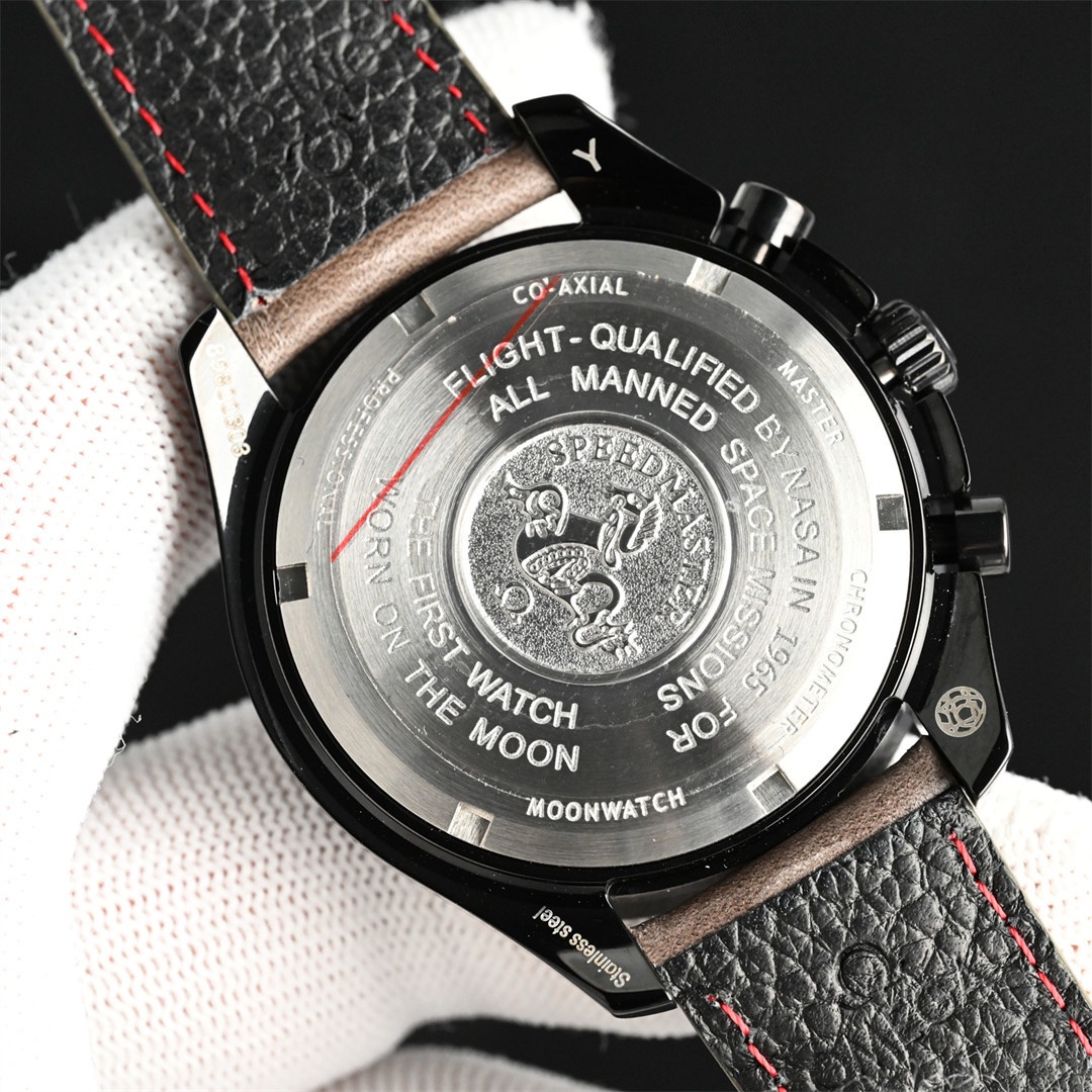 Omega Speedmaster Dark Side of the Moon - Image 4