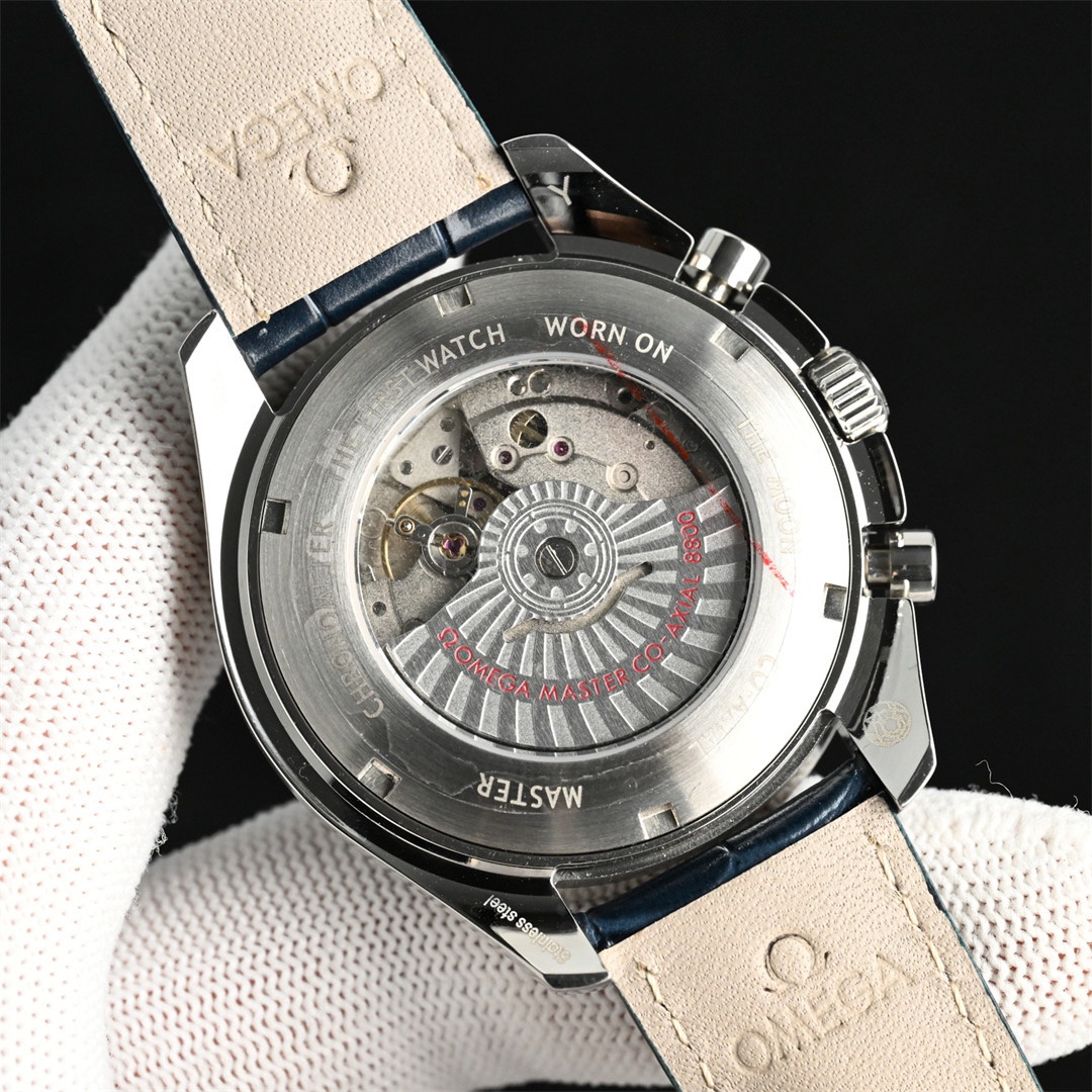 Omega Speedmaster Moonphase - Image 4