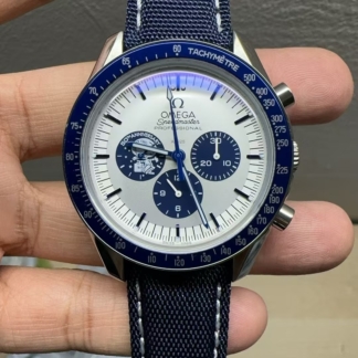 Omega Speedmaster snoopy