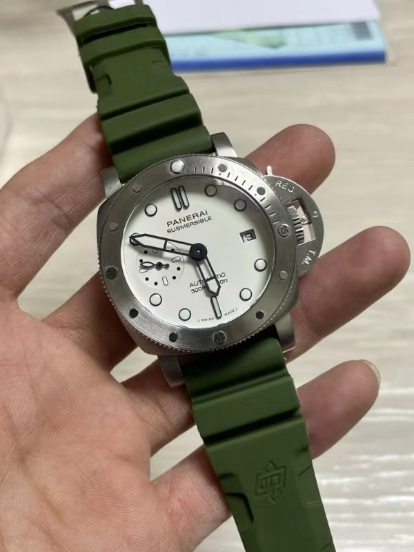 Panerai Submersible QuarantaQuattro Bianco - Image 2