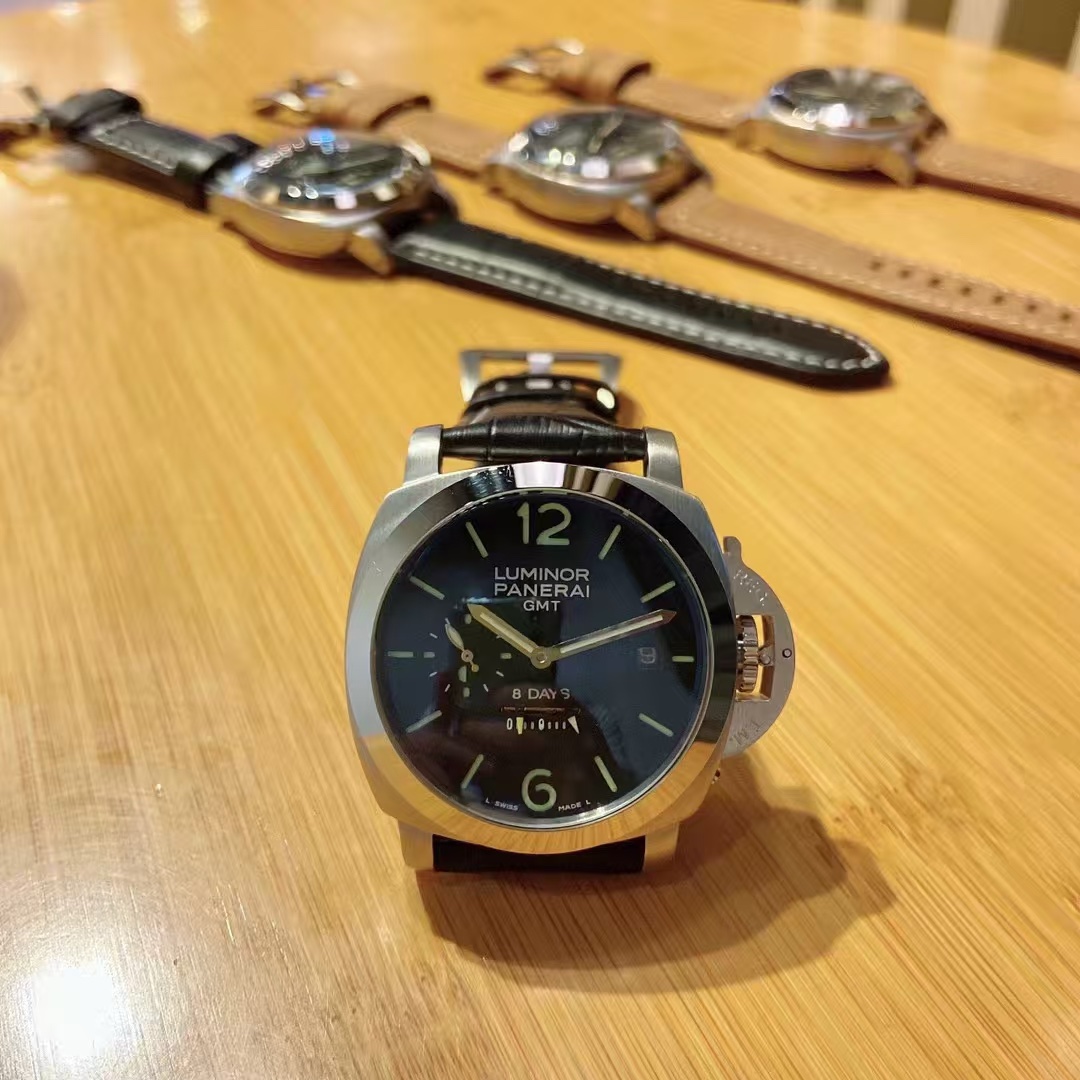 Panerai Luminor GMT - Image 4