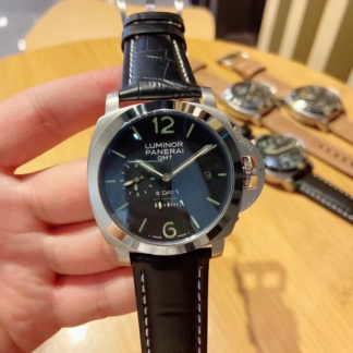 Panerai Luminor GMT