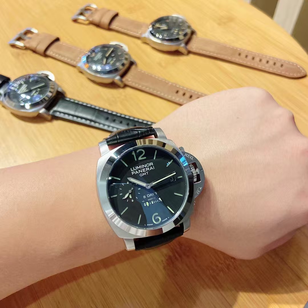 Panerai Luminor GMT - Image 3