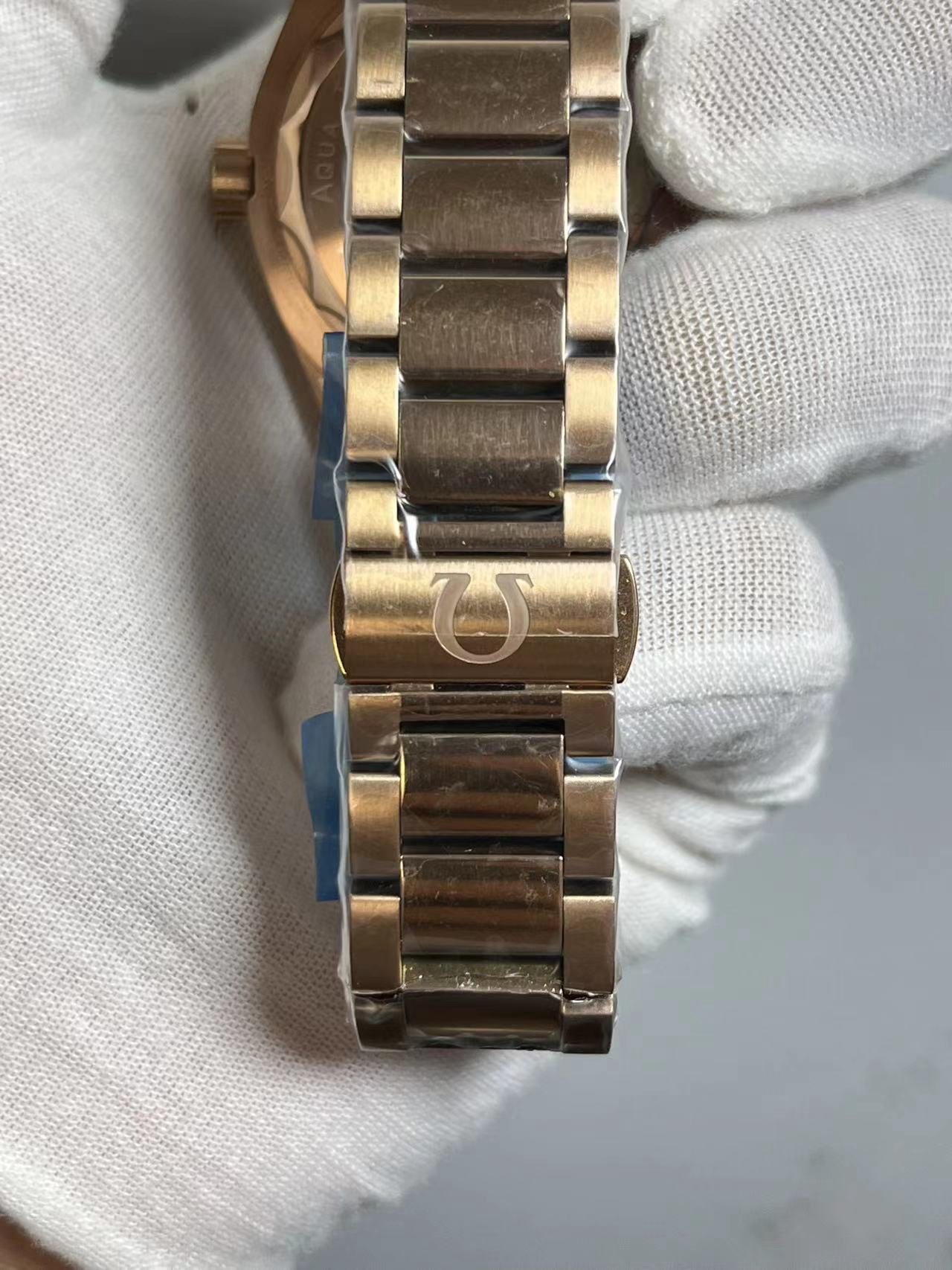 Omega Seamaster Aqua Terra GMT Worldtimer Rose Gold - Image 5