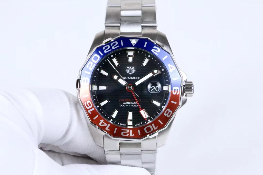 Tag Heuer Aquaracer GMT - Image 2