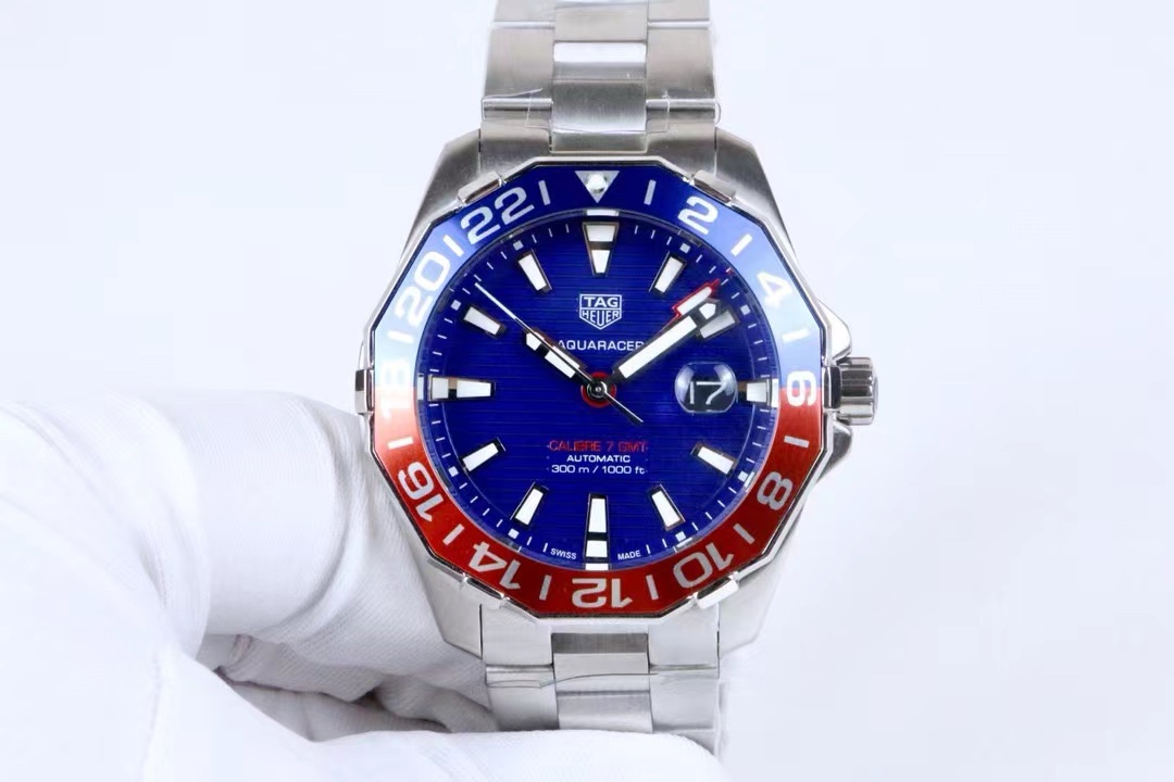 Tag Heuer Aquaracer GMT